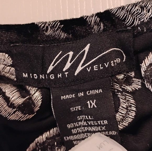 Midnight Velvet Plus Black and Silver Paisley on Velvet Embroidered Skirt Sz 1X - Picture 3 of 4